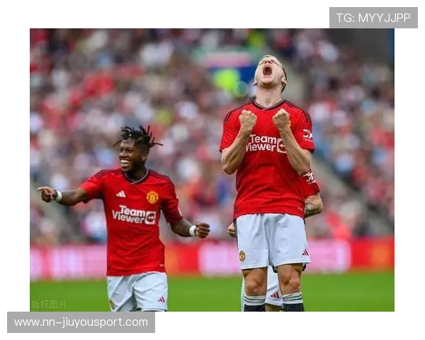 曼联高层密集会谈，冬窗策略逐步明朗，曼联高层人员