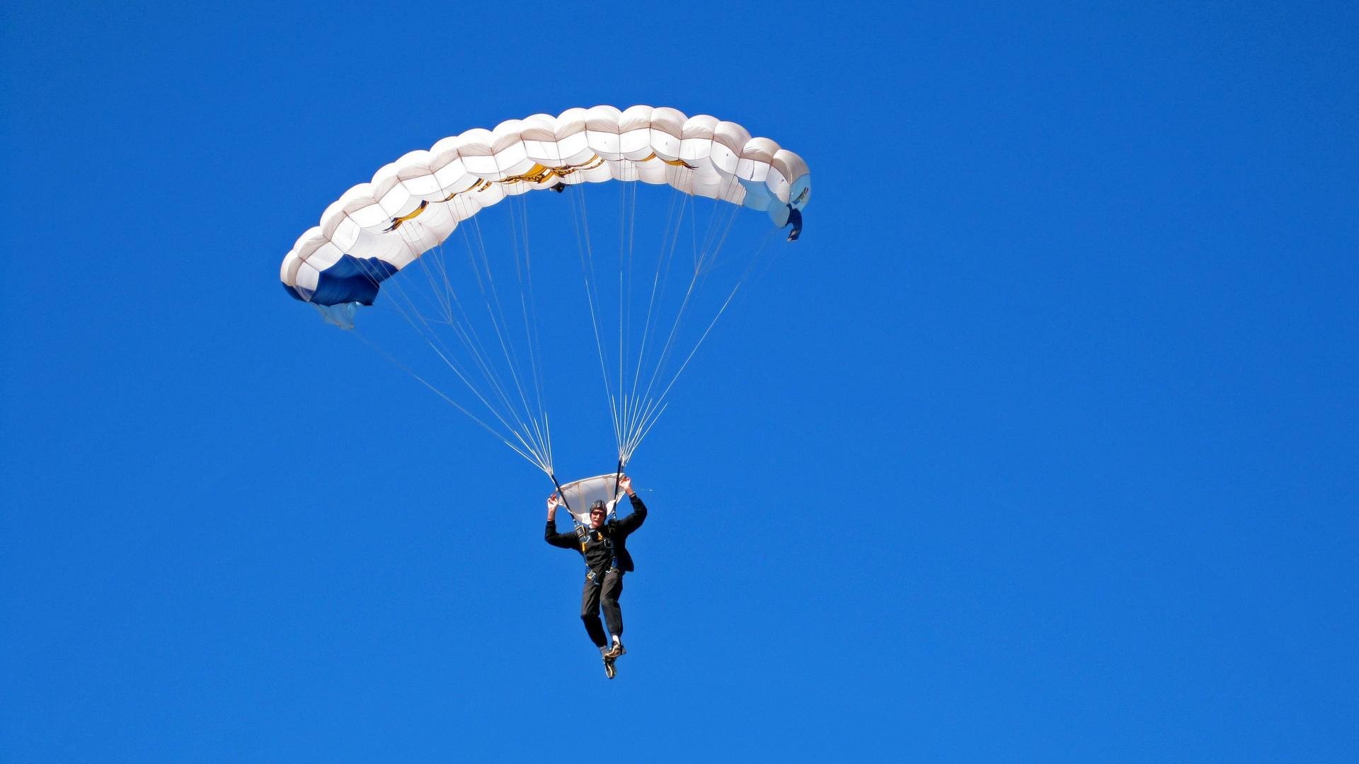 九游下载中心-奥斯马尔·奥尔韦拉男子3米跳板决赛精彩亮相，2021奥运男子三米跳板